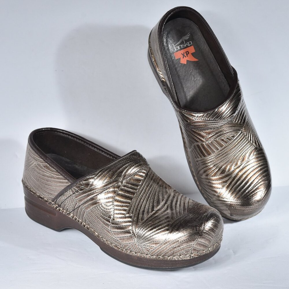 Dansko XP Gold Embossed Clogs size 39